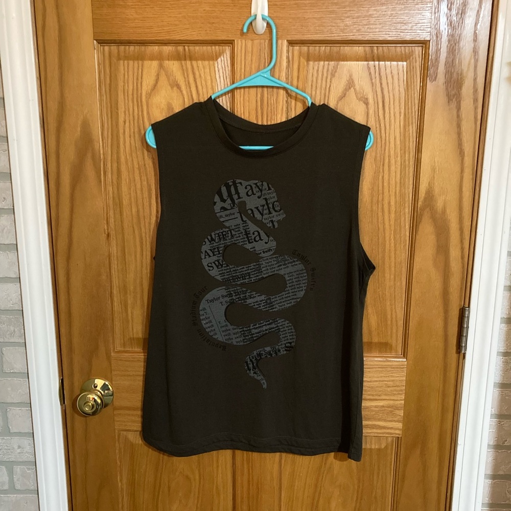 Taylor Swift reputation tour tank